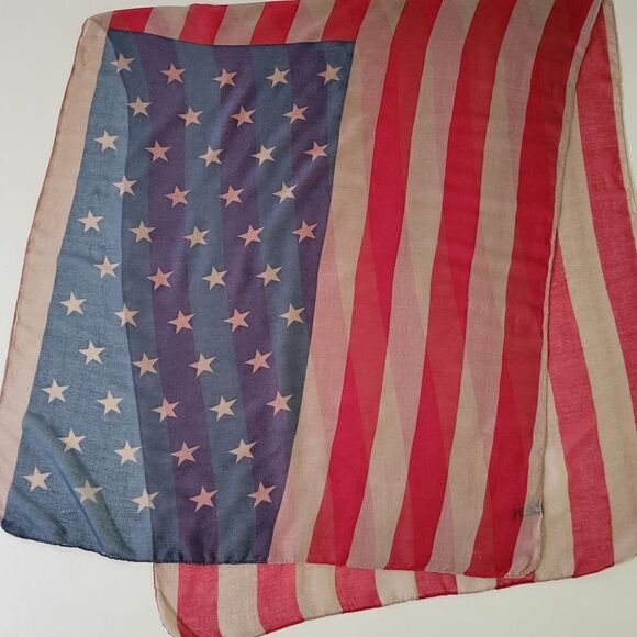 Rue 21 Women's Vintage America Flag Scarf Oblong - Picture 4 of 11